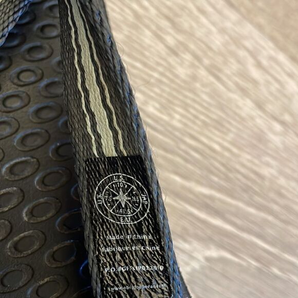 OBOZ Dyno Women’s Size 10 Black Blue Flip Flop Sandal - Picture 11 of 11